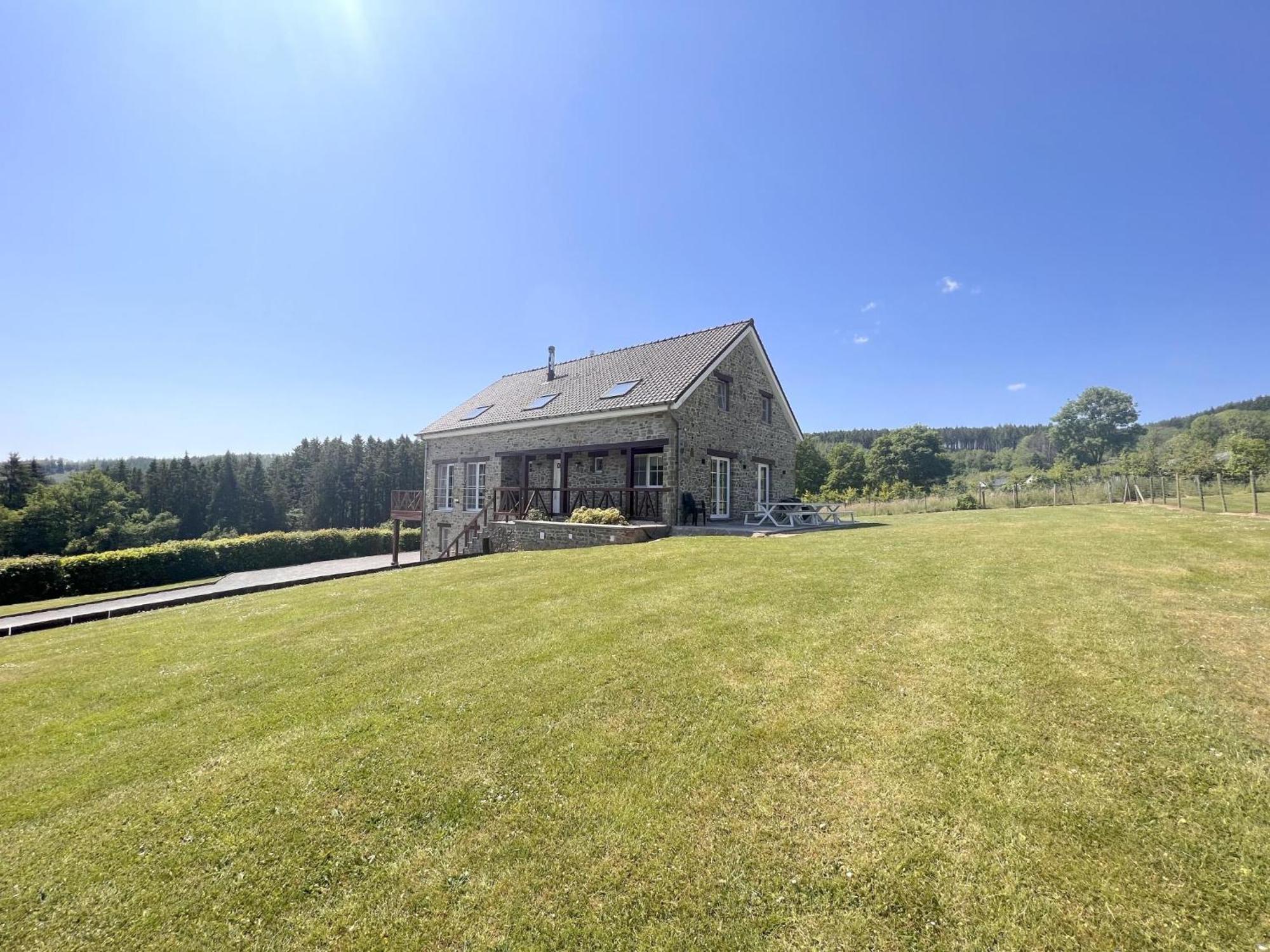 Sur Les Thiers Villa Lierneux Екстериор снимка